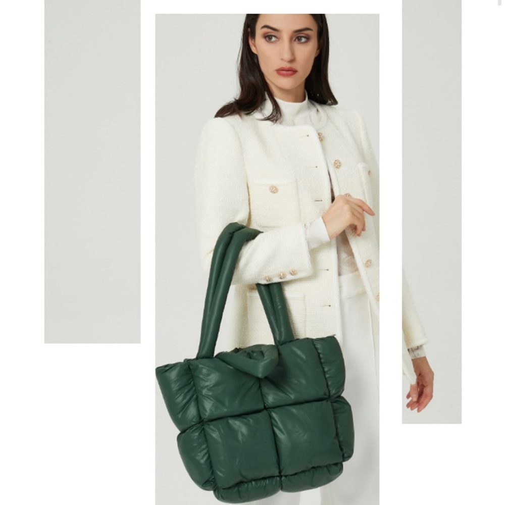 New Black and white color Down Puff Shoulder Bag Handbag Puffy Soft Carry Bag - Picture 8 of 11